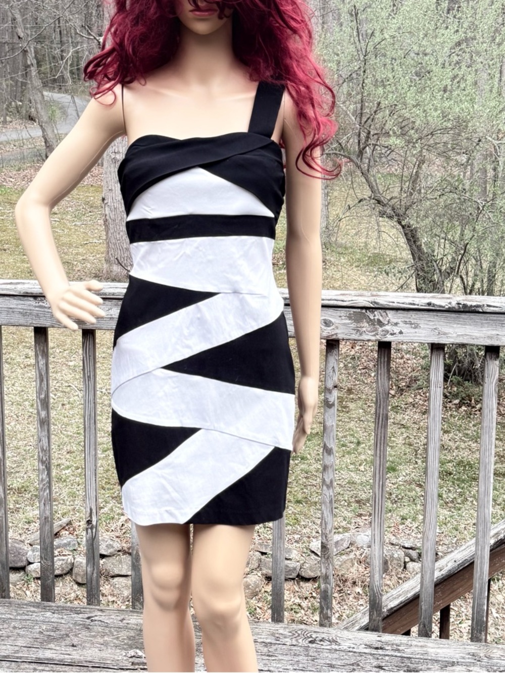 Ruby Rox Black & White 1 Shoulder Strap Mini Dress Cocktail Party Sz 7 Stretch